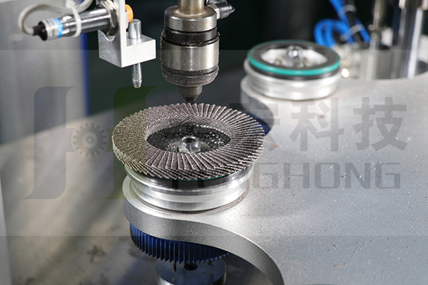 全自動(dòng)百葉輪成型機(jī)細(xì)節(jié)九